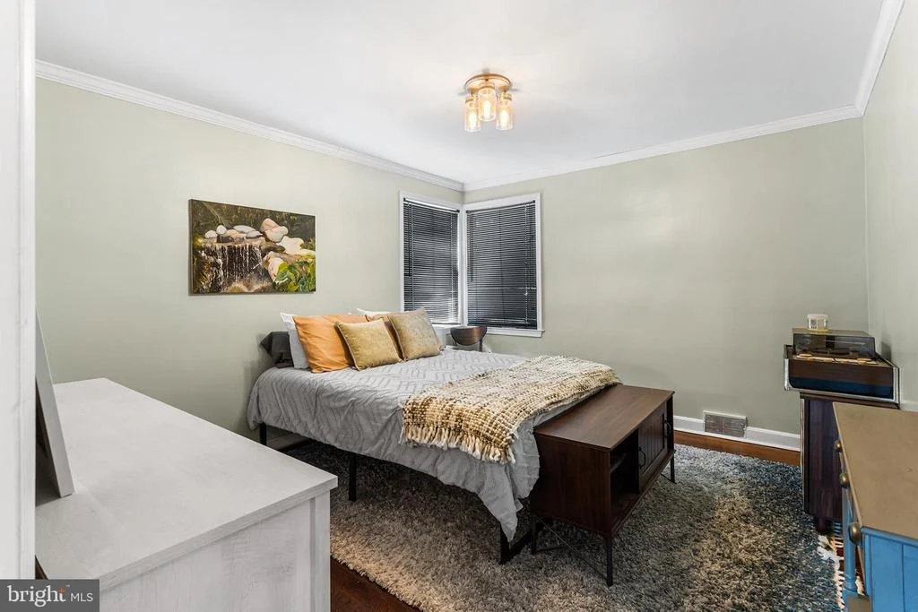Photo of 600 MAPLE