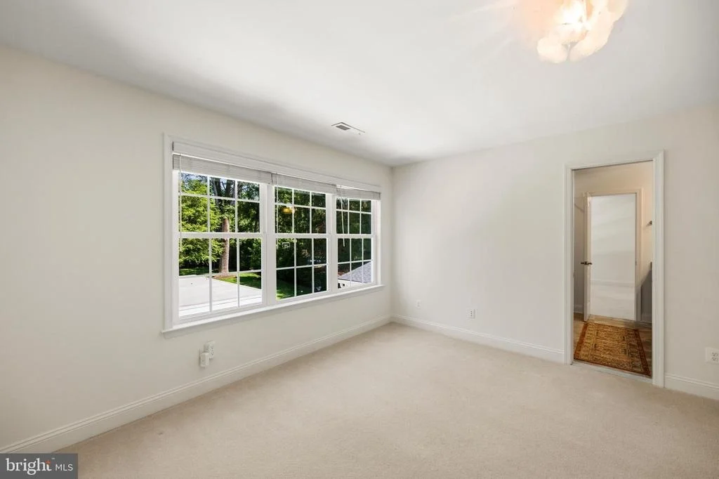 Photo of 6130 RAMSHORN DRIVE