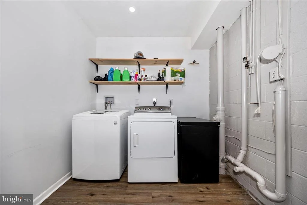 Photo of 6641 JEFFERSON BLVD
