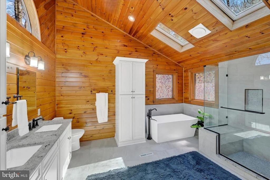 Photo of 5451 GLEN ARM ROAD