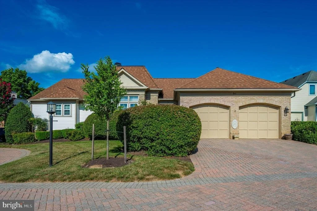 Photo of 841 DUNBROOKE COURT