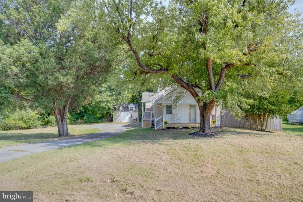 Photo of 2100 MOUNTAIN ROAD