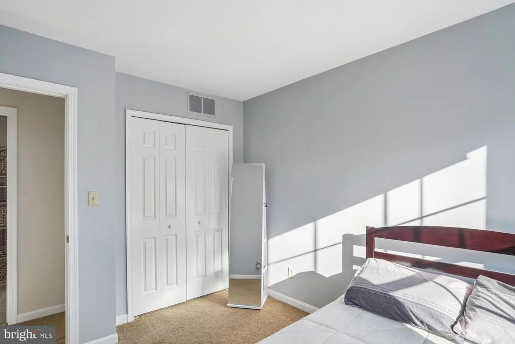 Photo of 1638 MIDLAND ROAD