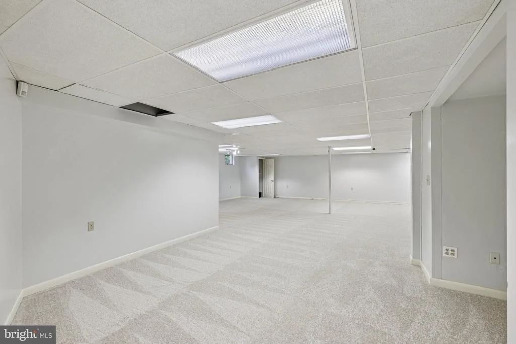 Photo of 7584 CARLIN ROAD