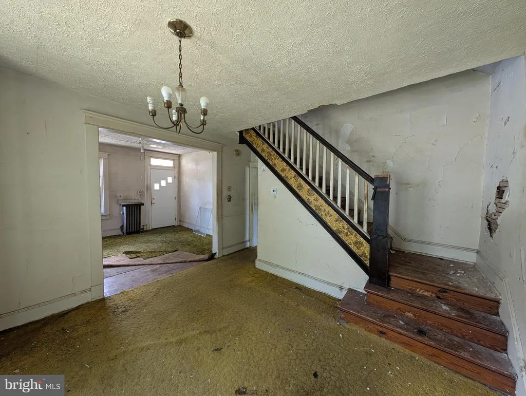 Photo of 5805 HIGHGATE DRIVE