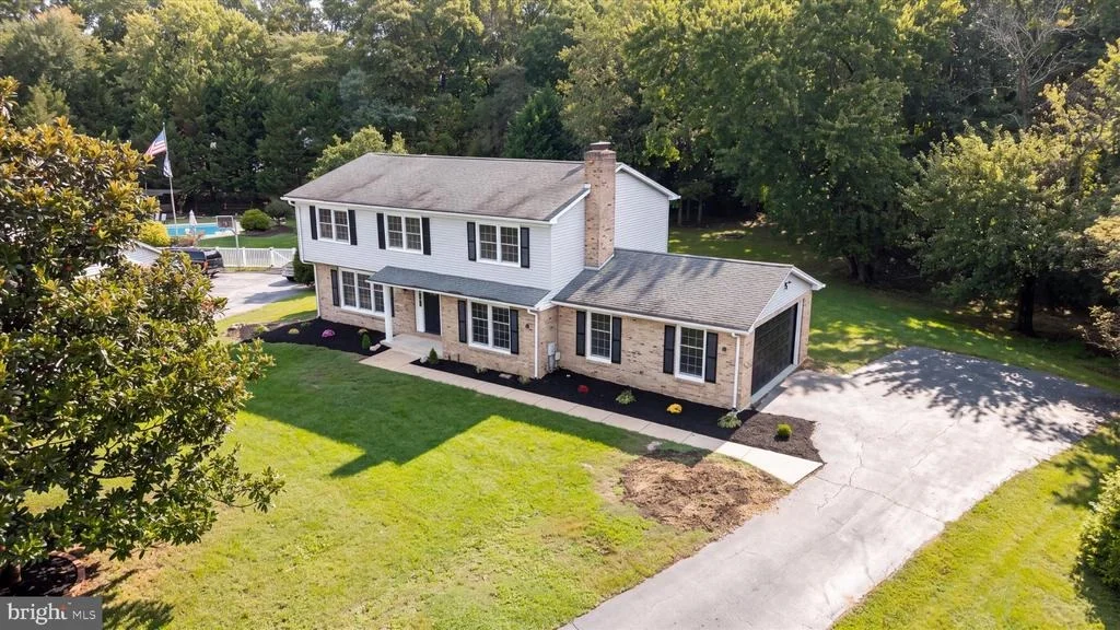 Photo of 72 BRISTLE CONE DRIVE