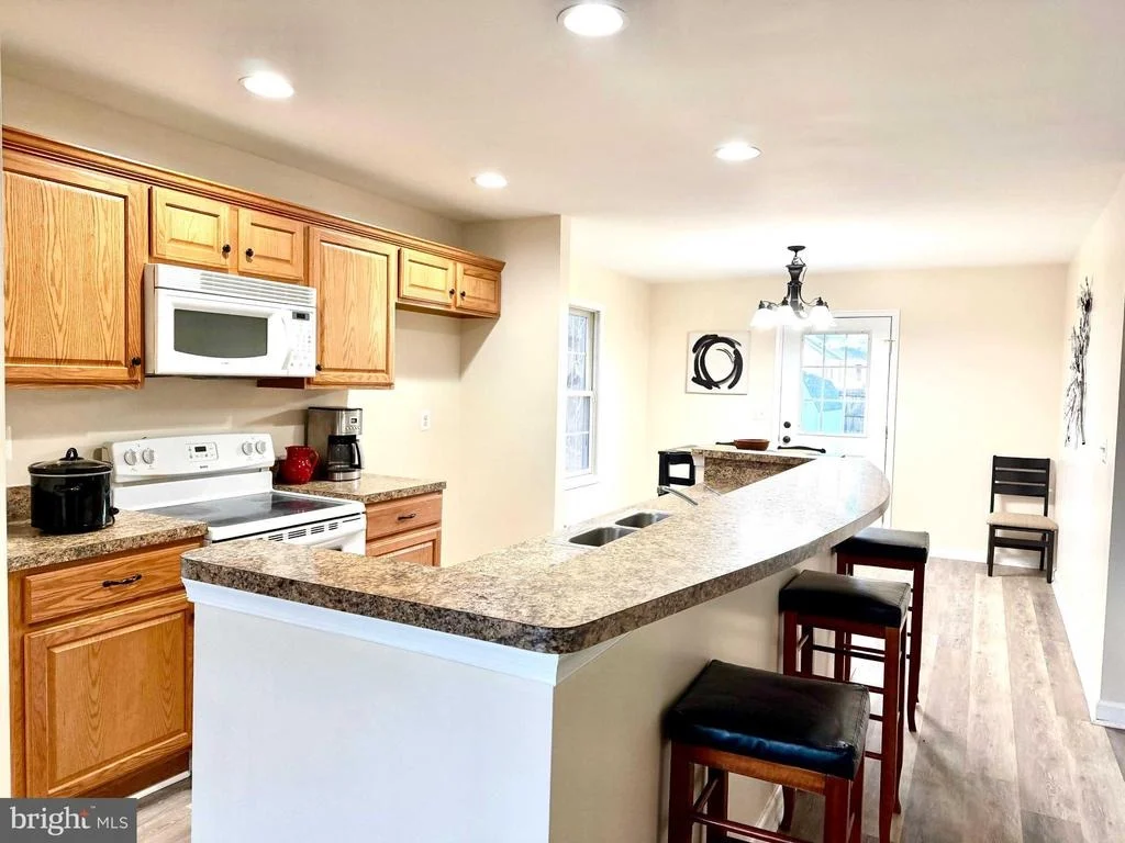 Photo of 22161 THOMPSON PARKWAY