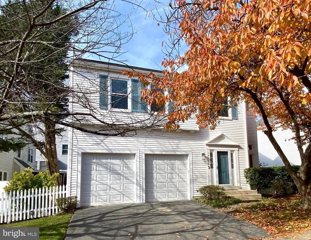 Photo of 14703 PONDSIDE DRIVE