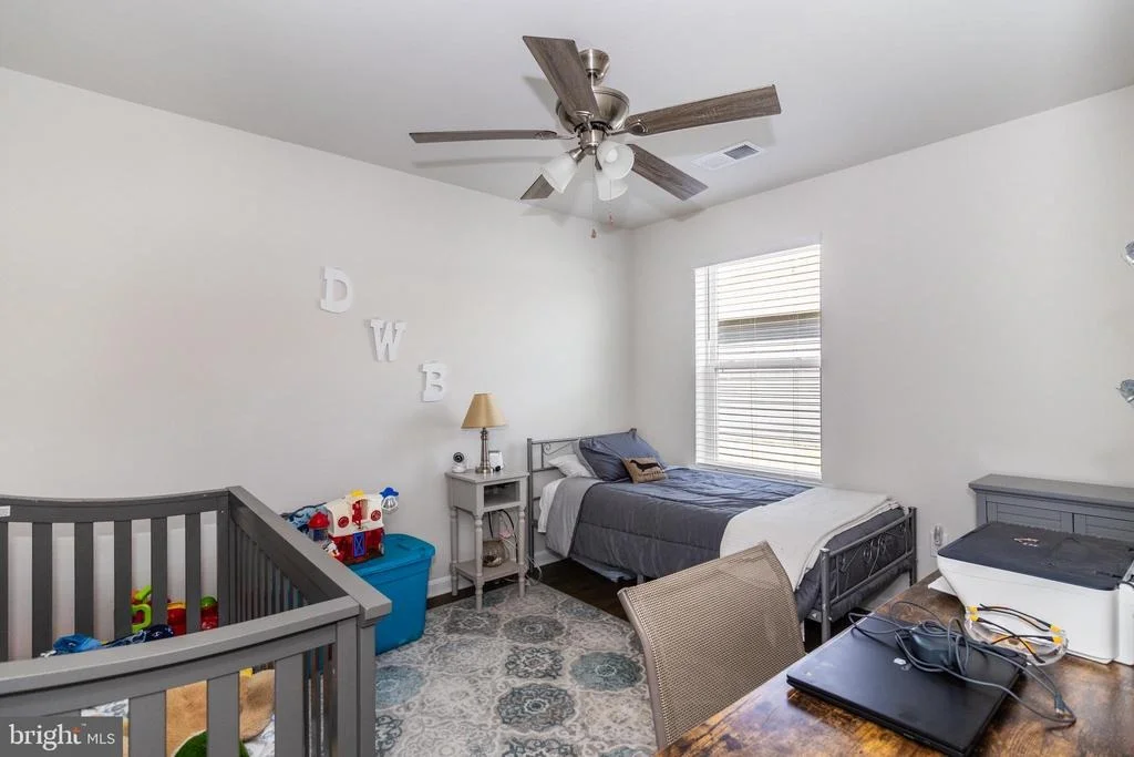Photo of 142 POND VIEW LANE