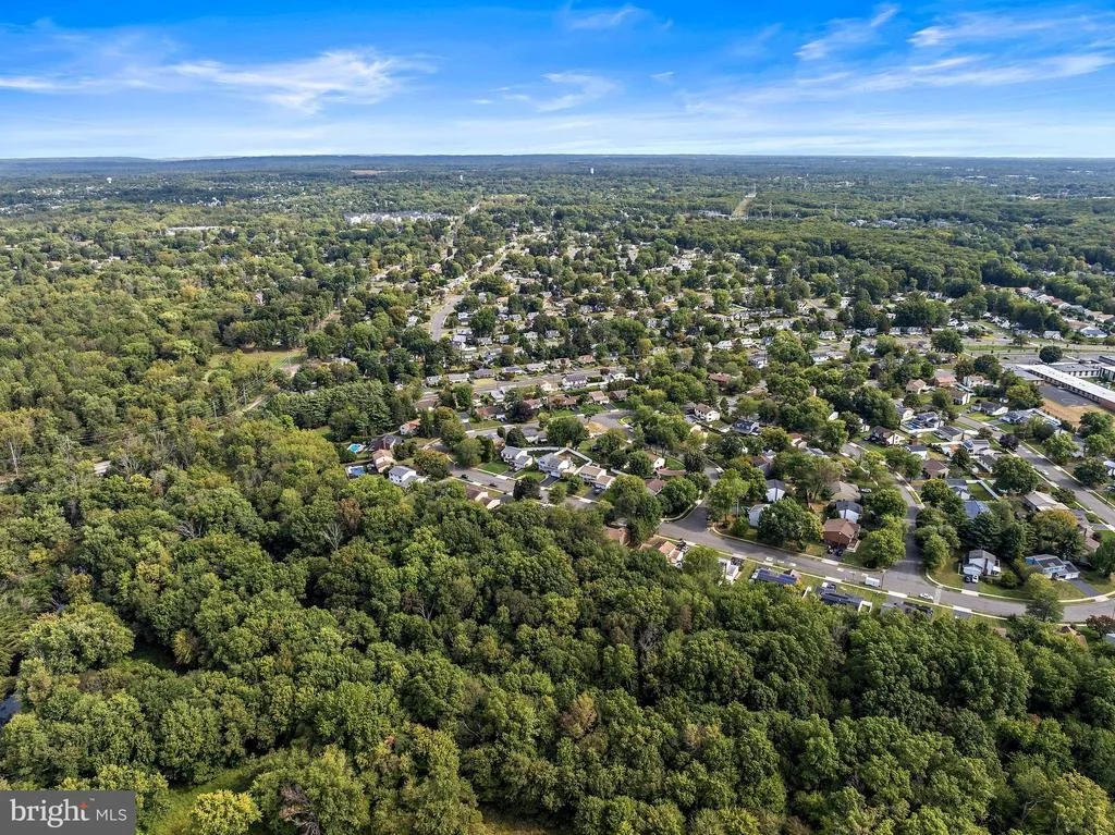 Photo of 52 COLLEEN CIRCLE