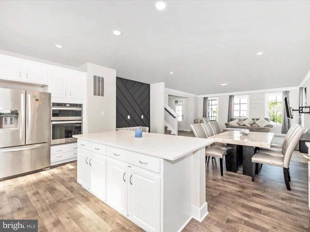 Photo of 1807 FAIRWAY LANE