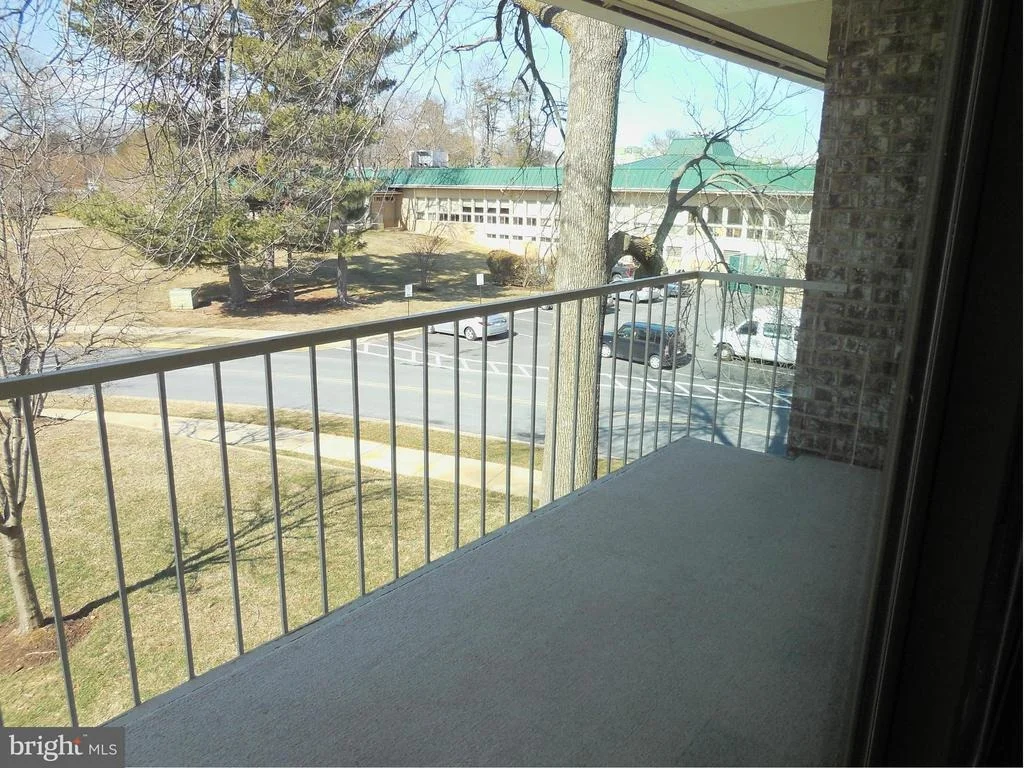 Photo of Unit 73A at 3600 GLENEAGLES DRIVE