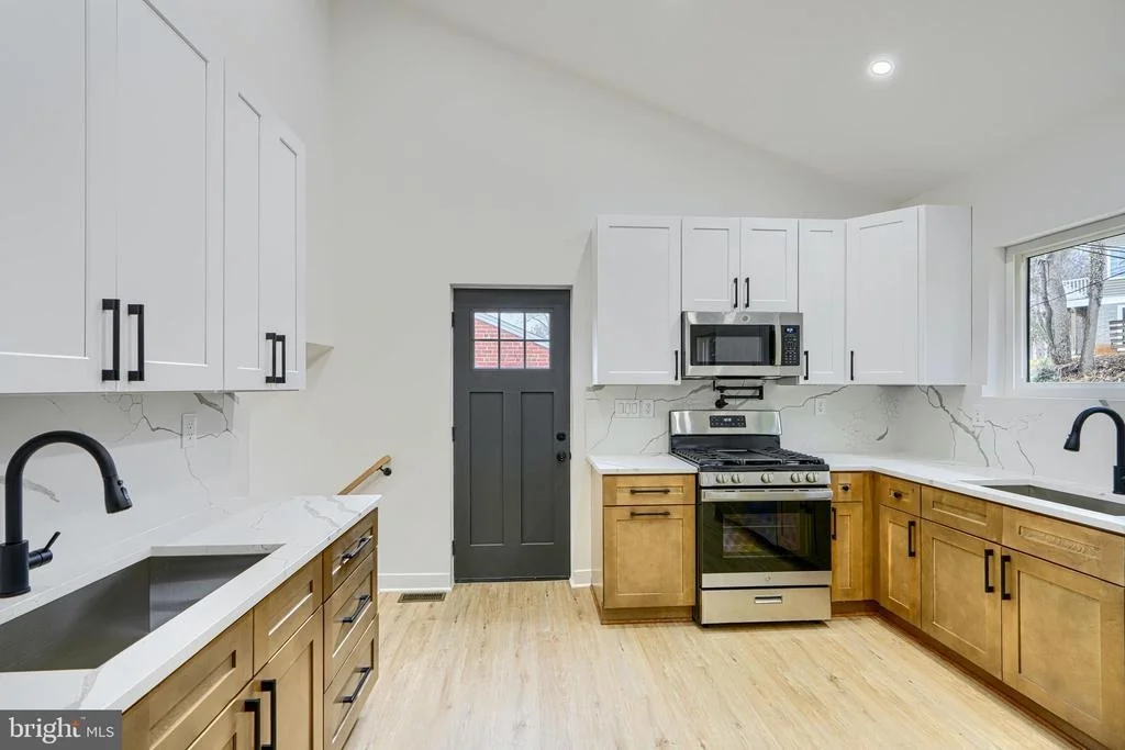 Photo of 2802 STEELE ROAD