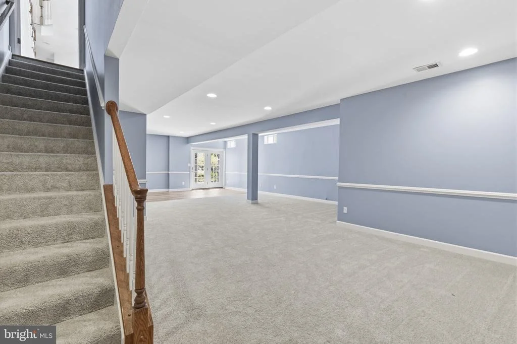 Photo of 1124 OAK TREE DRIVE