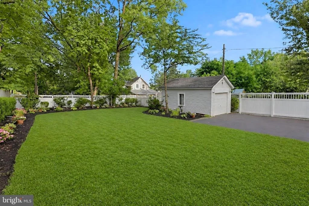 Photo of 515 WALNUT STREET