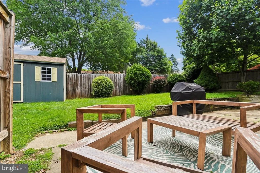 Photo of 10123 CAPITOL VIEW AVENUE