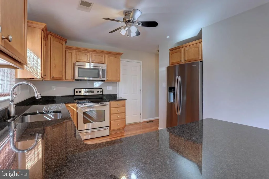 Photo of 8278 LEISHEAR ROAD
