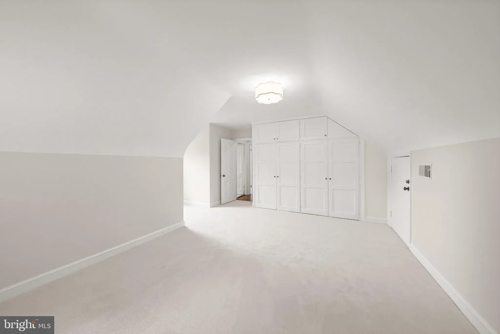Photo of 2800 FOXHALL ROAD NW