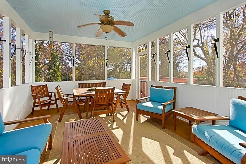 Photo of 4004 FEATHERSTONE PLACE