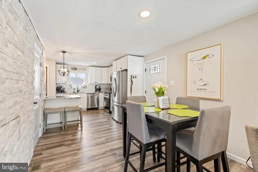 Photo of 215 BOULEVARD AVENUE