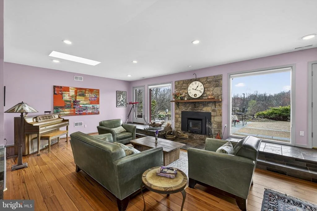 Photo of 3850 COBBLER MOUNTAIN ROAD