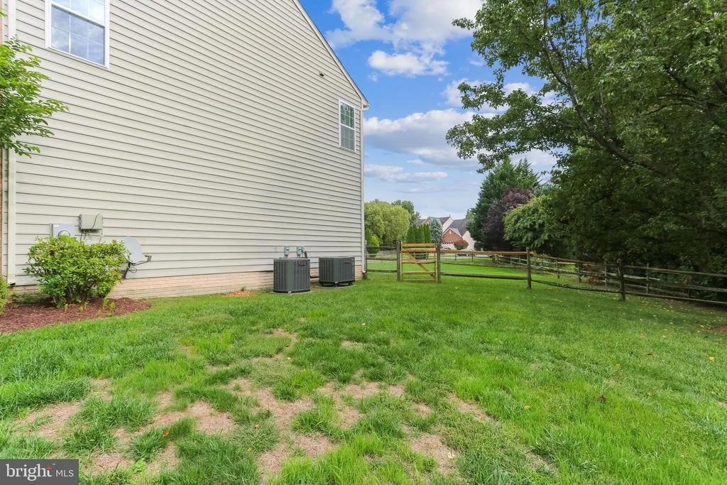 Photo of 21522 FOX FIELD CIRCLE