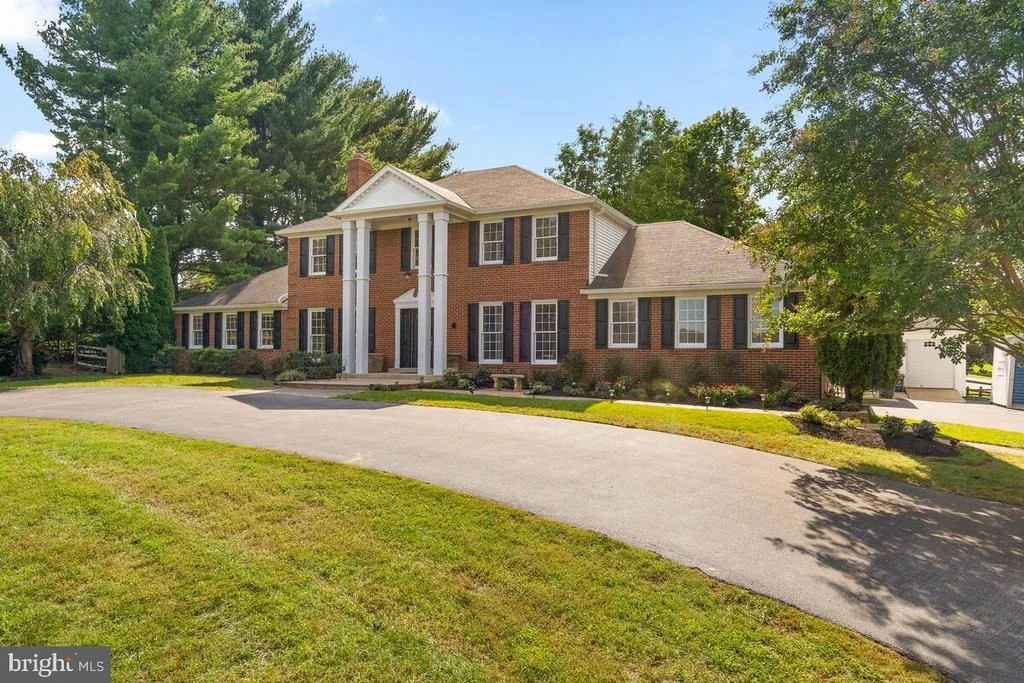 Photo of 8516 PADDOCKVIEW DRIVE