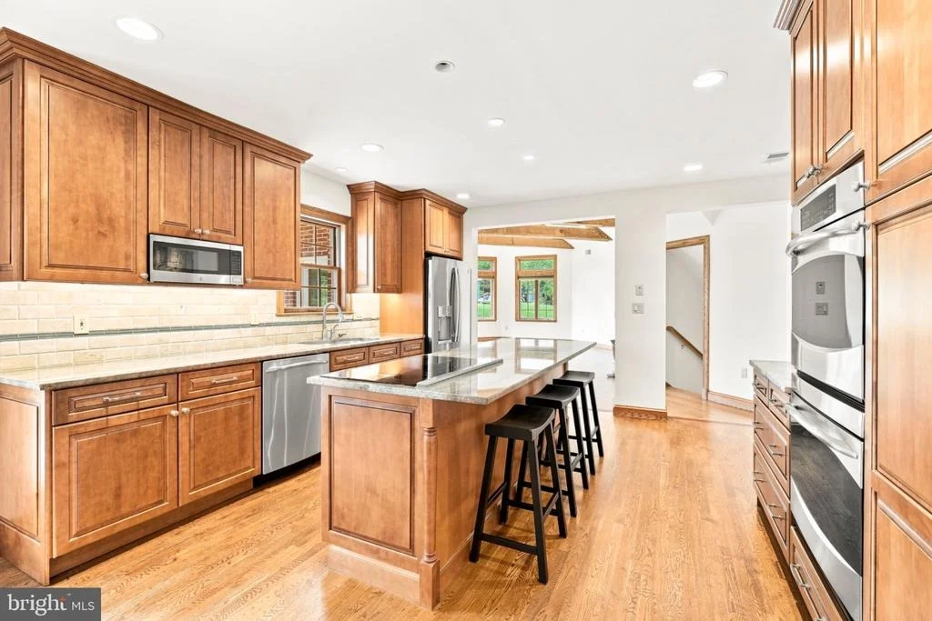 Photo of 318 DUXBURY ROAD