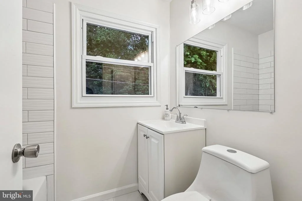 Photo of 86 E RIVER DRIVE
