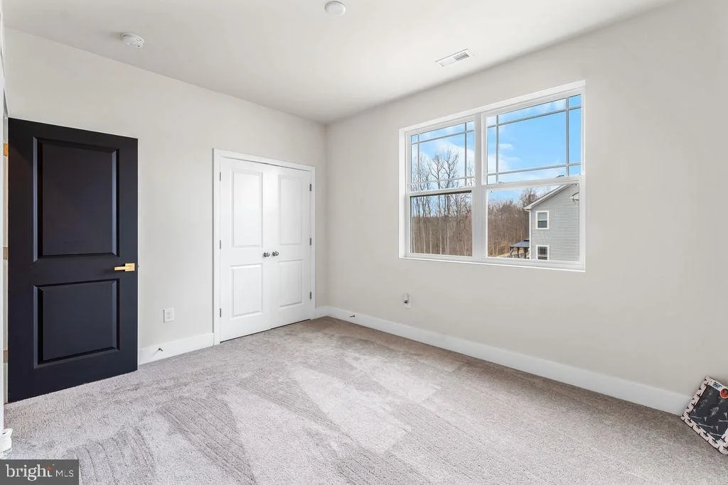 Photo of 5196 NEWPORT CIRCLE