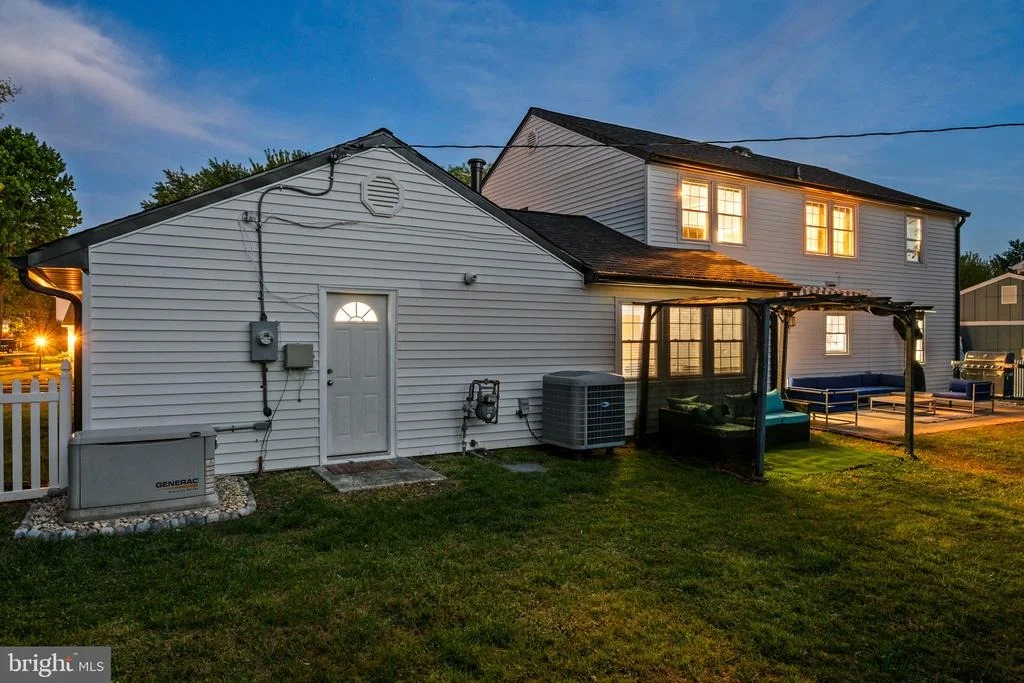 Photo of 4202 MINSTRELL LANE