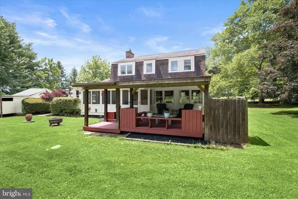 Photo of 2319 BRADDOCK ROAD