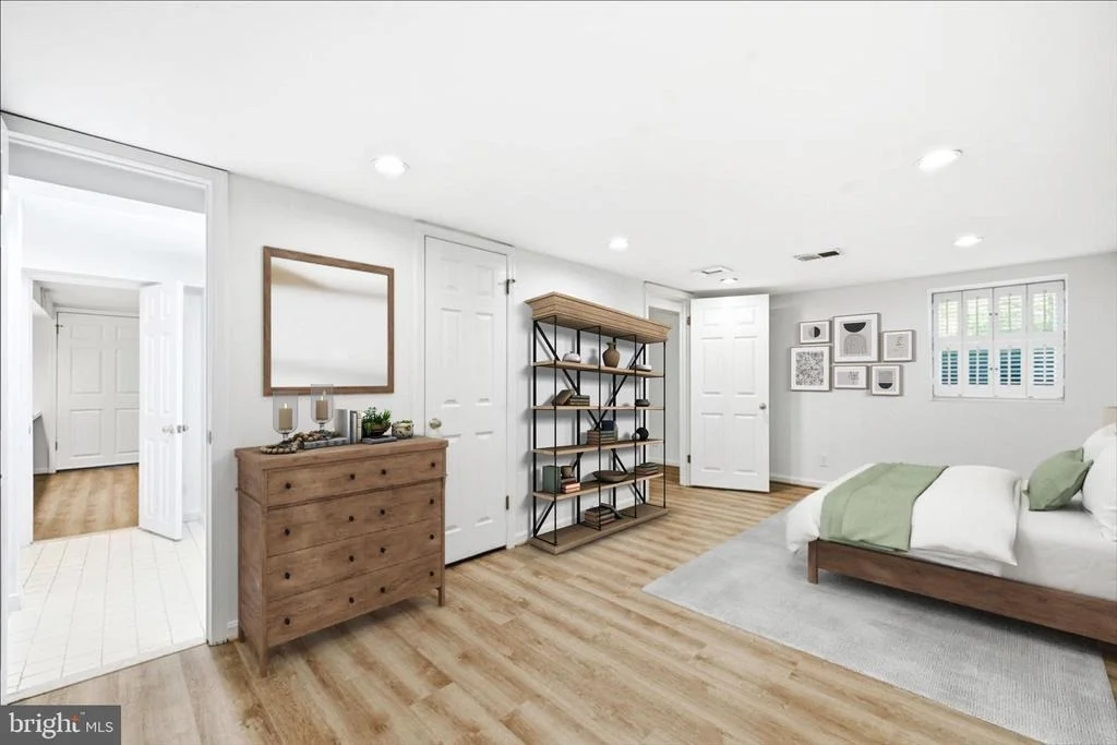 Photo of 7109 MEADOW LANE