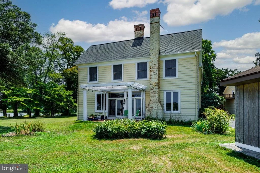 Photo of 2208 HORNS POINT ROAD