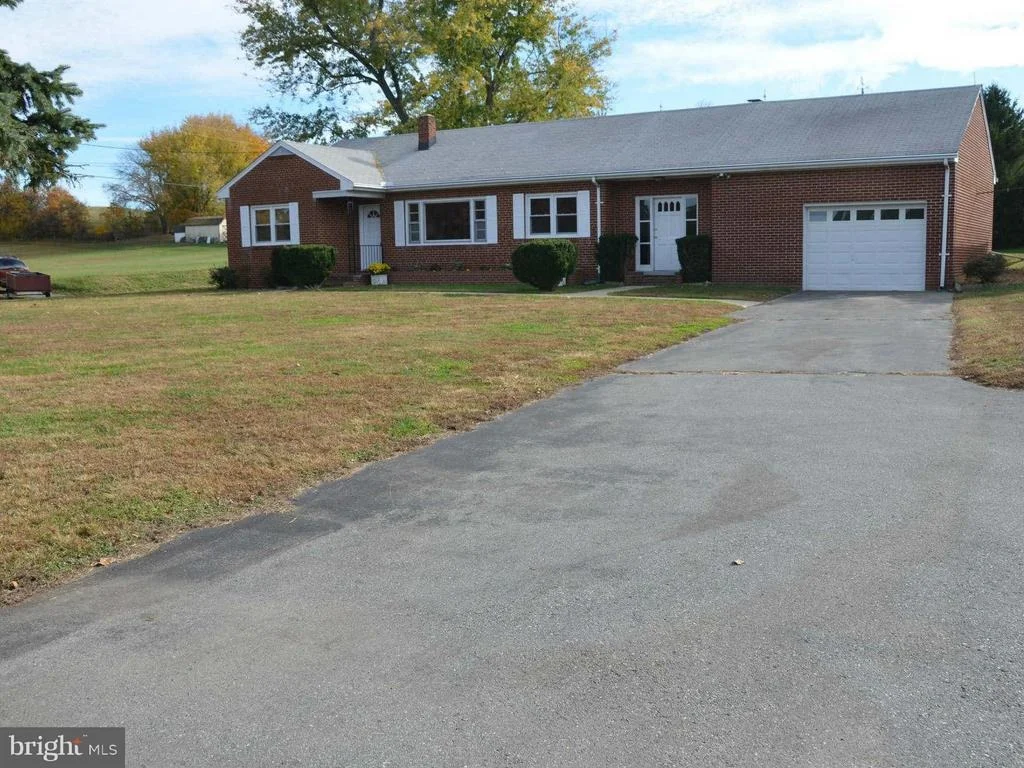 Photo of 3580 JONES ROAD