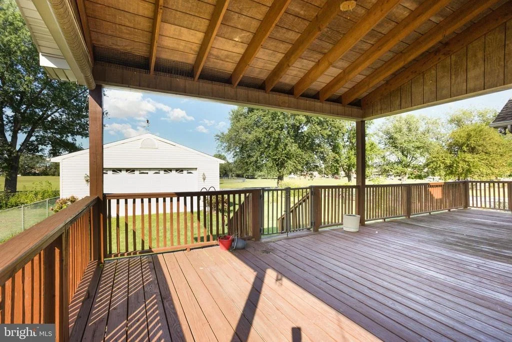 Photo of 7252 MEADOW LANE