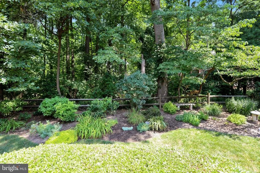 Photo of 17703 GLOBE THEATRE DRIVE