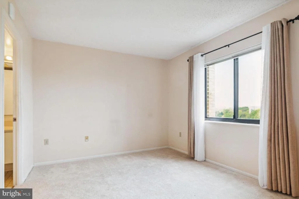 Photo of Unit 21021 at 15107 INTERLACHEN DRIVE