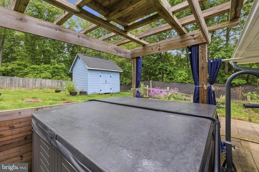Photo of 7338 STUART CIRCLE
