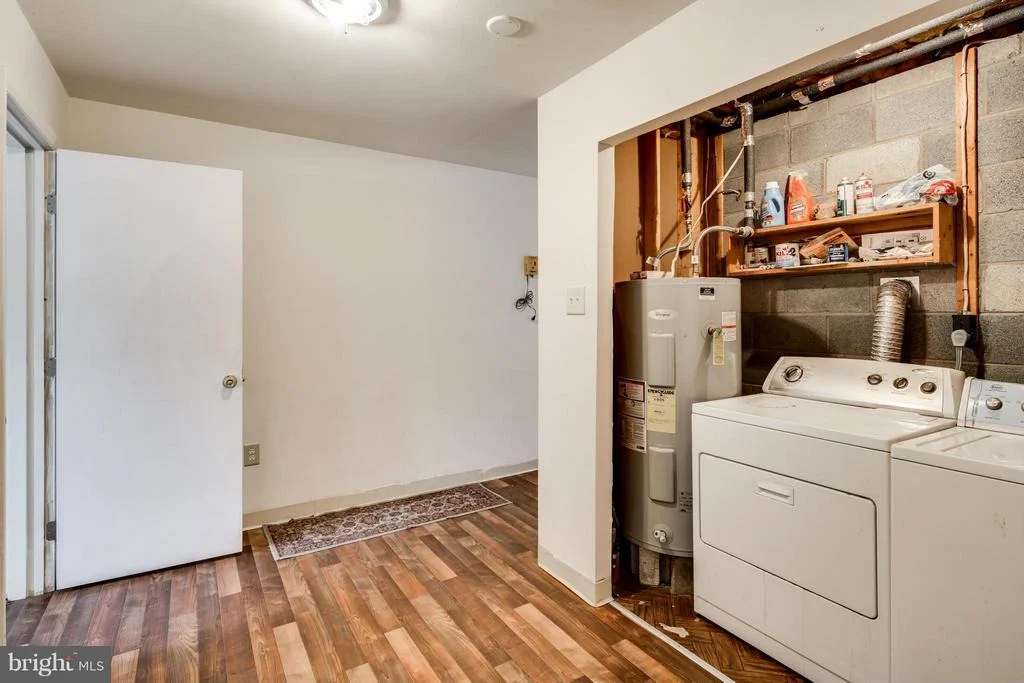 Photo of 1596 SMILEY DRIVE
