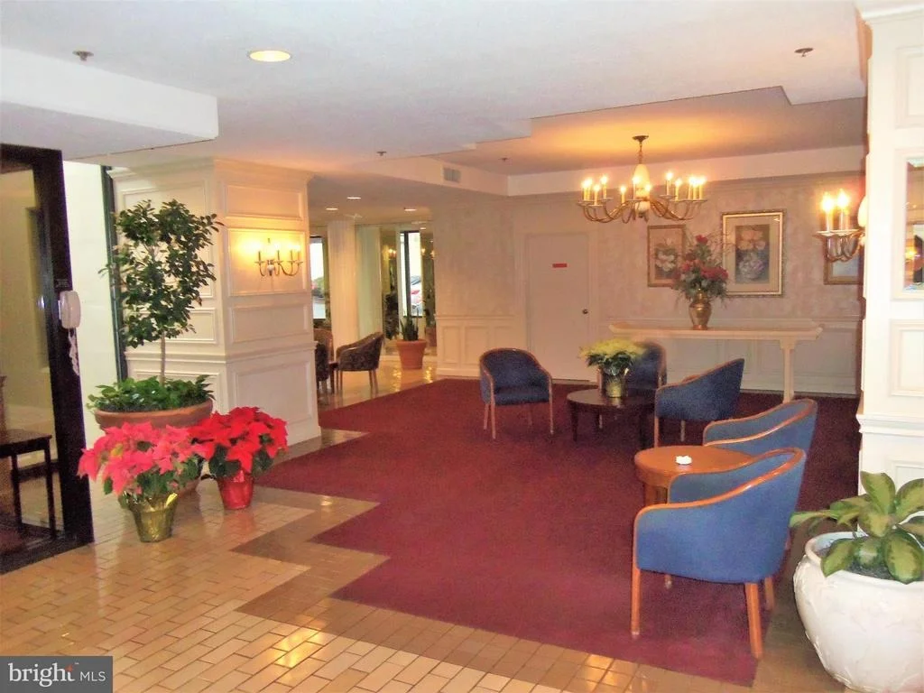 Photo of Unit 2910 at 15107 INTERLACHEN DRIVE