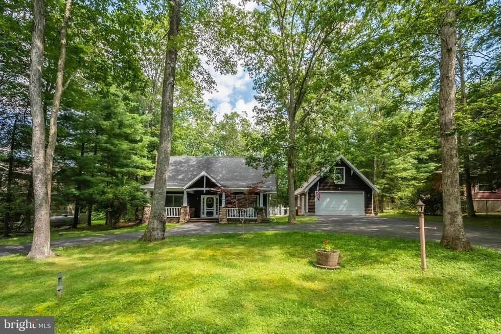 Photo of 302 OAK WAY ROAD