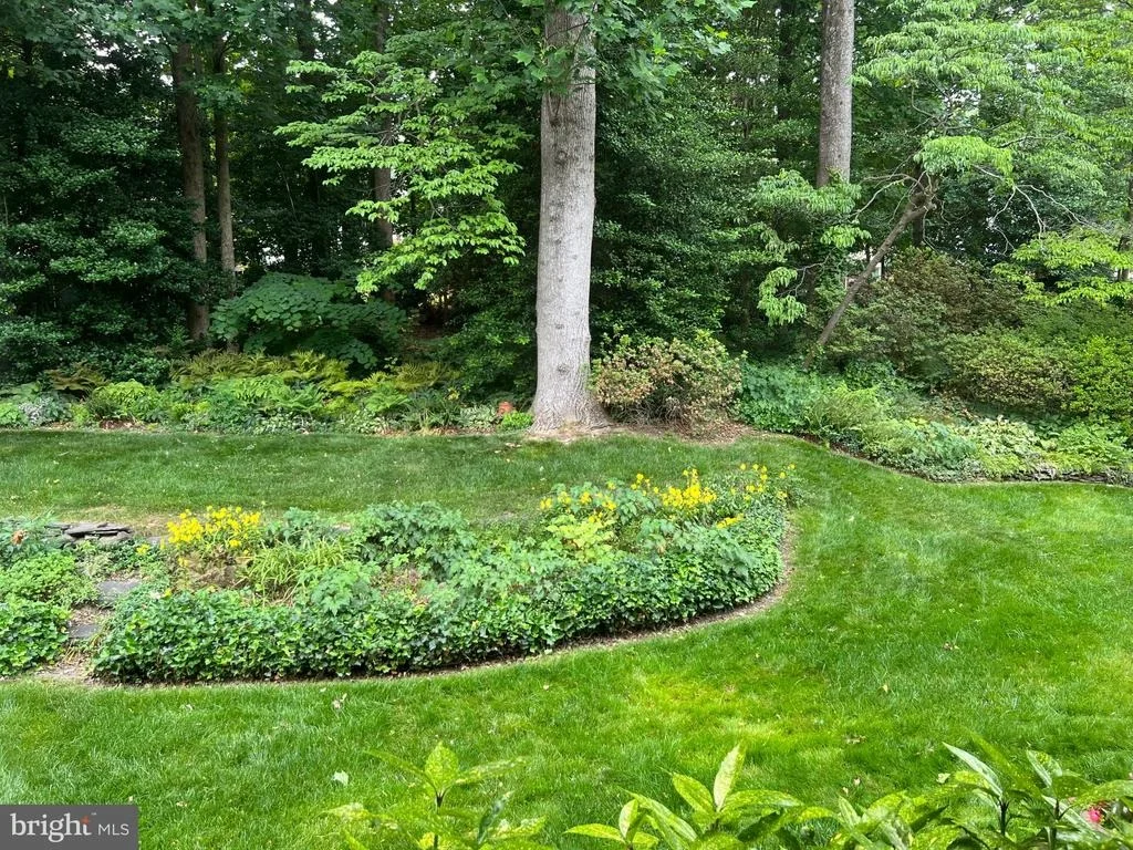 Photo of 6010 NASSAU DRIVE