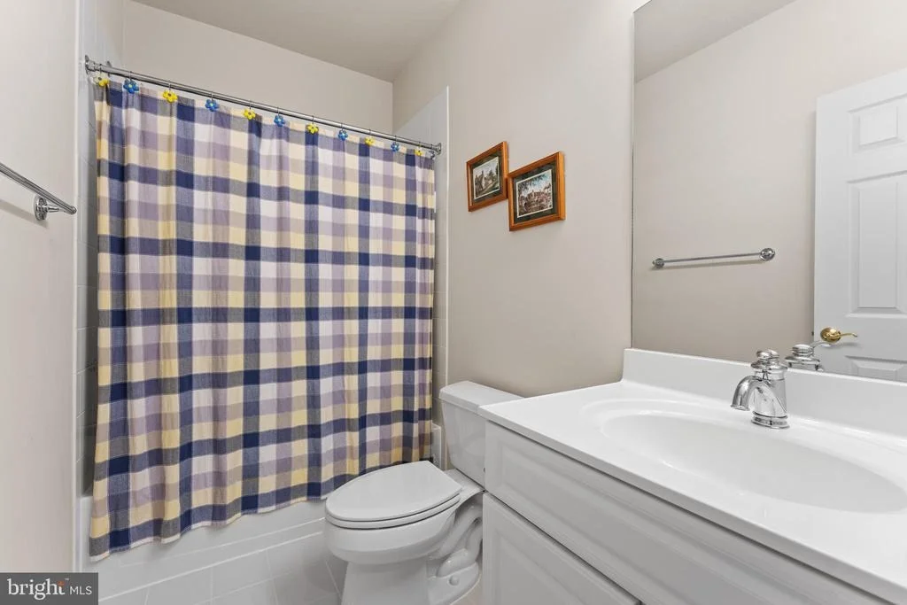 Photo of 16505 MURRAY PLACE