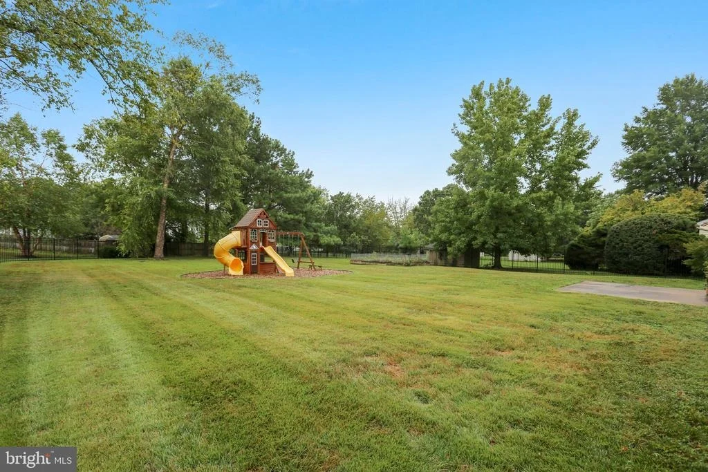 Photo of 15209 DONNA DRIVE