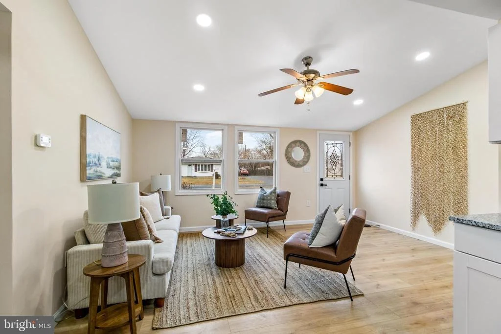 Photo of 3905 LOVE AVENUE
