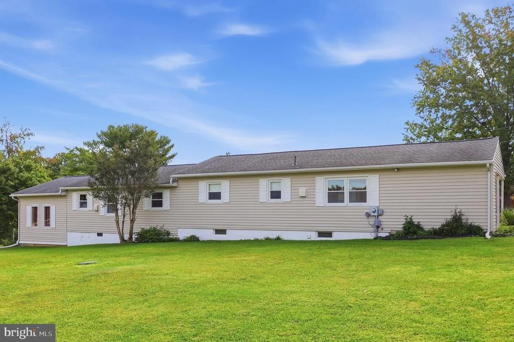 Photo of 11008 CARRIAGE LANE