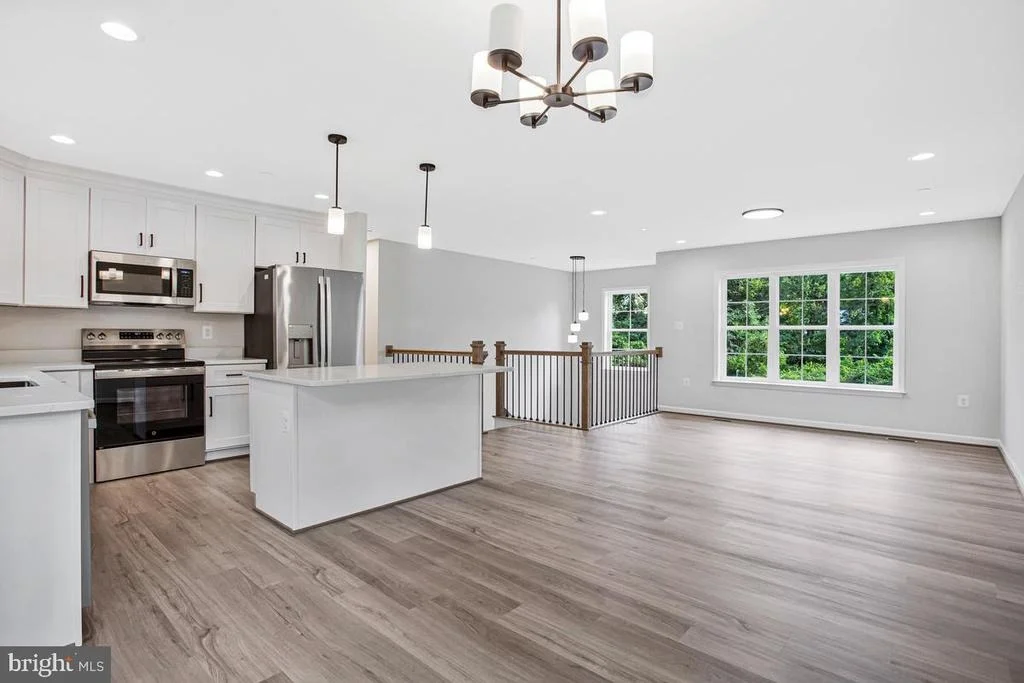 Photo of 10 POPLAR LANE
