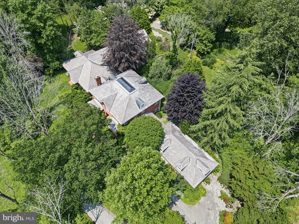 Photo of 2 FARRON DRIVE