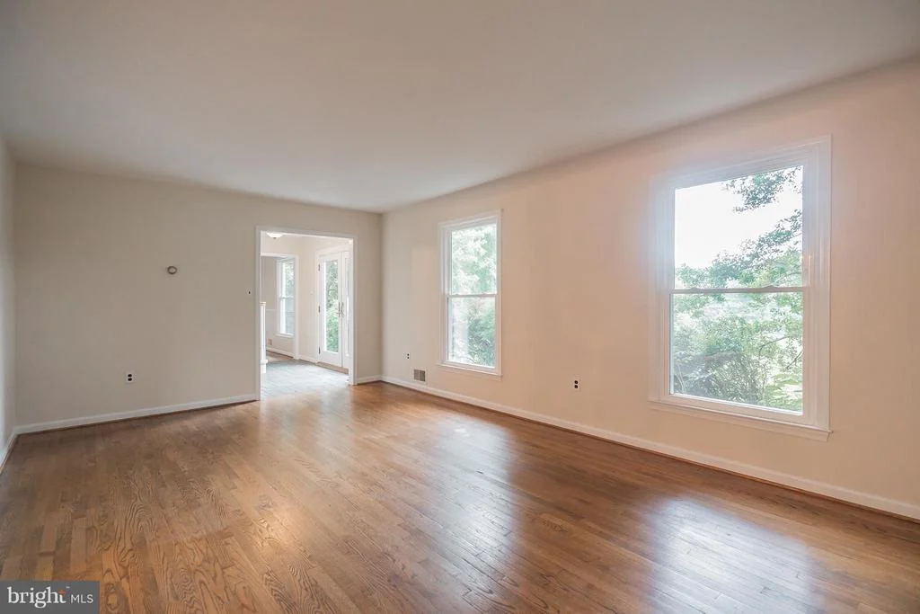 Photo of 9448 LOVAT ROAD